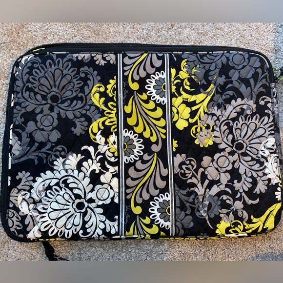 Vera Bradley Large Laptop case - Picture 2 of 6